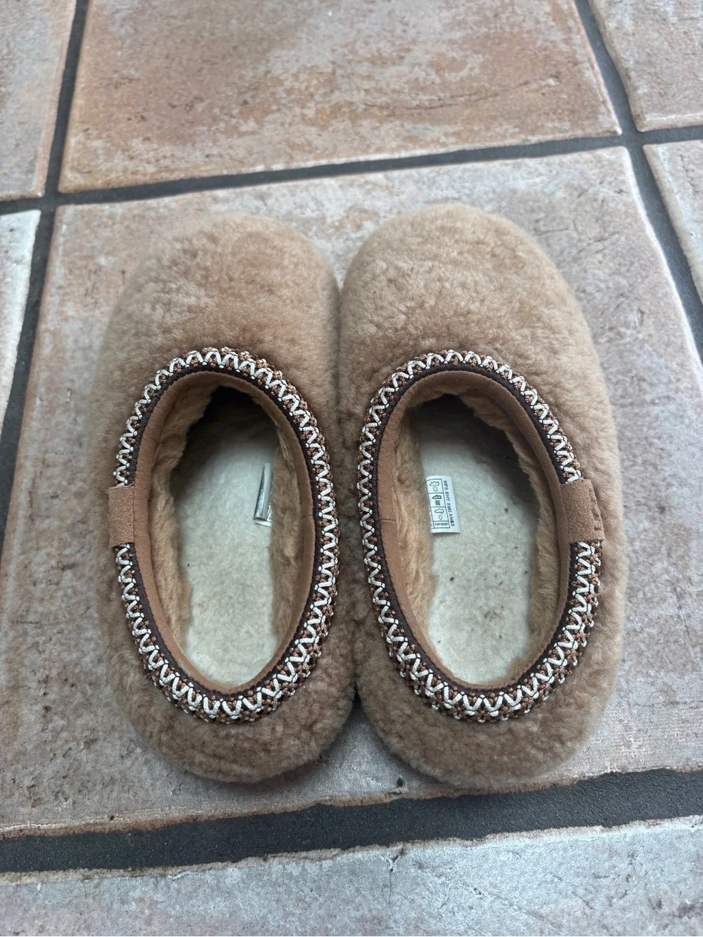 UGG cozy slip